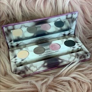 SOLD💕Mini Urban Decay 4 Color Palette